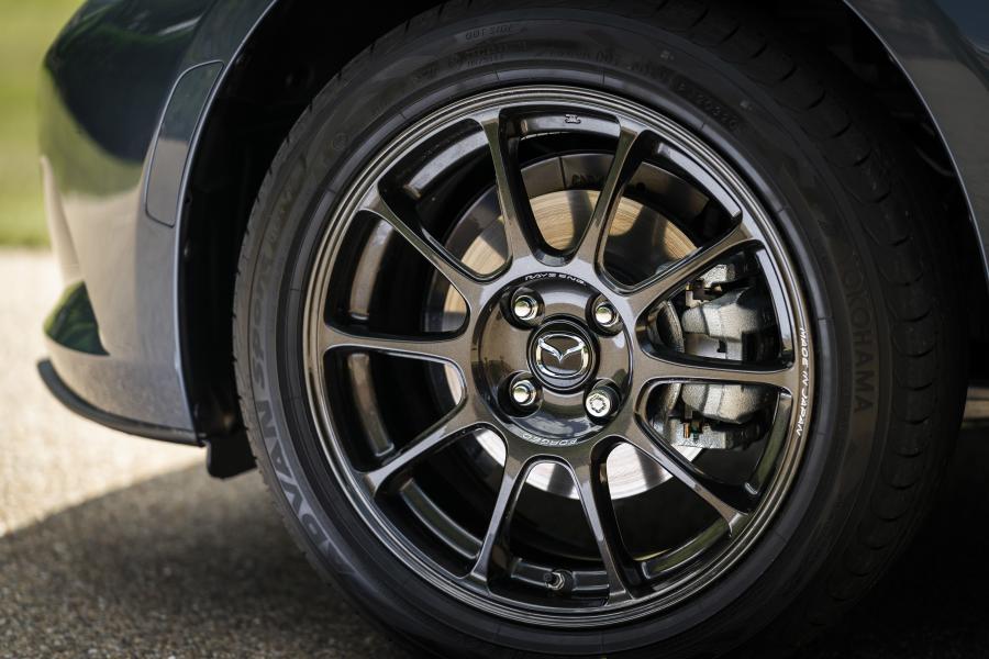 Колеса Mazda MX-5 R-Sport (ND) 2020 года  (UK) (фото 76 из 86)